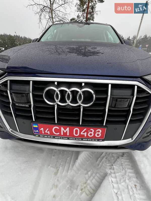 Внедорожник / Кроссовер Audi Q7 2022 в Новояворовске