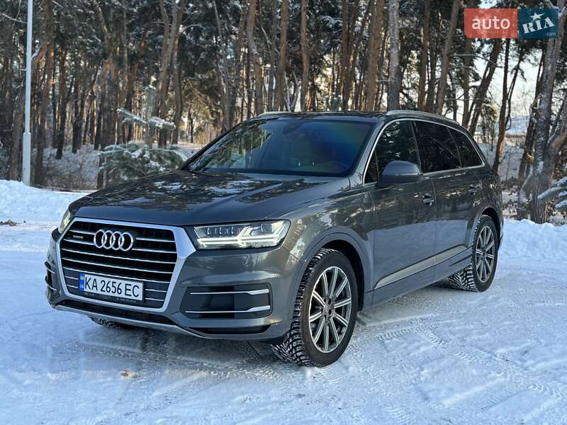 Внедорожник / Кроссовер Audi Q7 2018 в Киеве