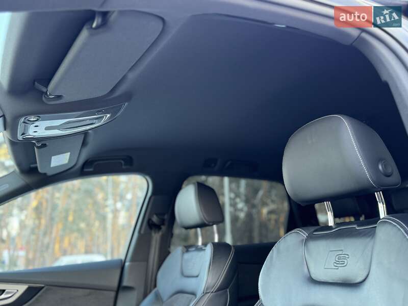 Внедорожник / Кроссовер Audi Q7 2018 в Киеве