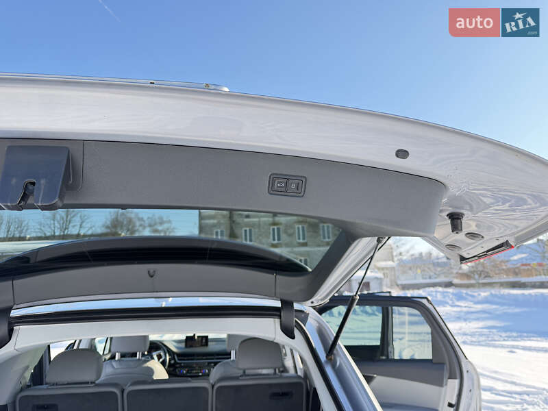 Внедорожник / Кроссовер Audi Q7 2016 в Радивилове