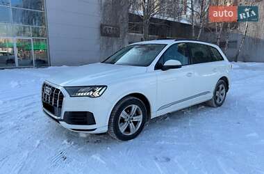 Позашляховик / Кросовер Audi Q7 2020 в Києві