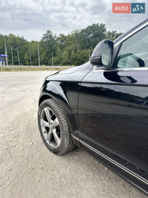 Внедорожник / Кроссовер Audi Q7 2010 в Черняхове