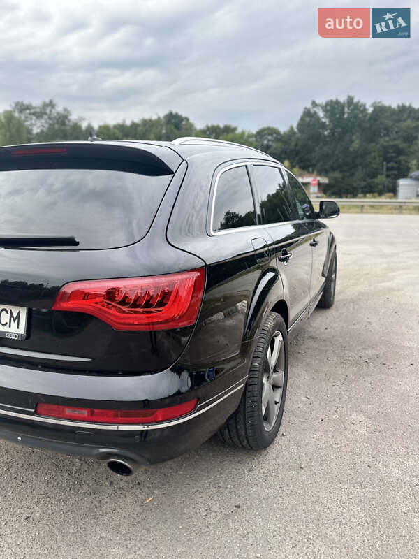 Внедорожник / Кроссовер Audi Q7 2010 в Черняхове