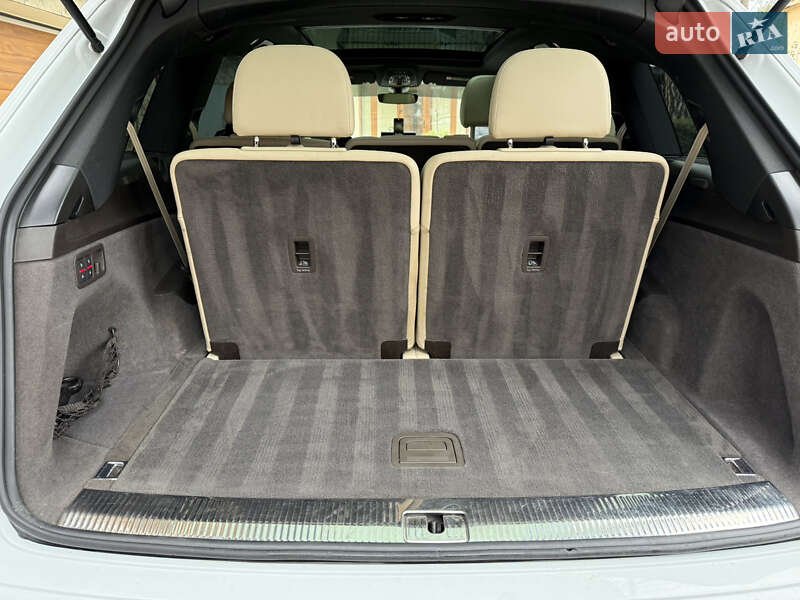 Внедорожник / Кроссовер Audi Q7 2017 в Львове