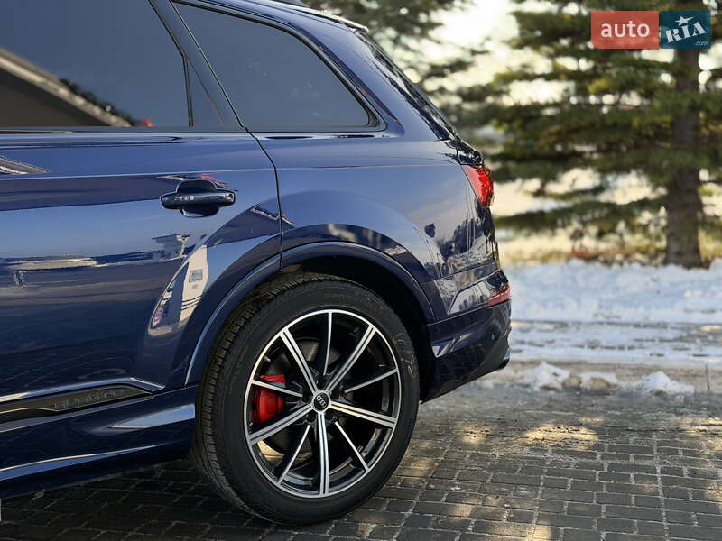 Внедорожник / Кроссовер Audi Q7 2022 в Одессе