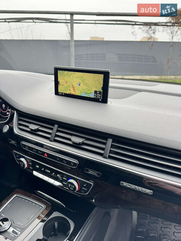 Внедорожник / Кроссовер Audi Q7 2016 в Виннице