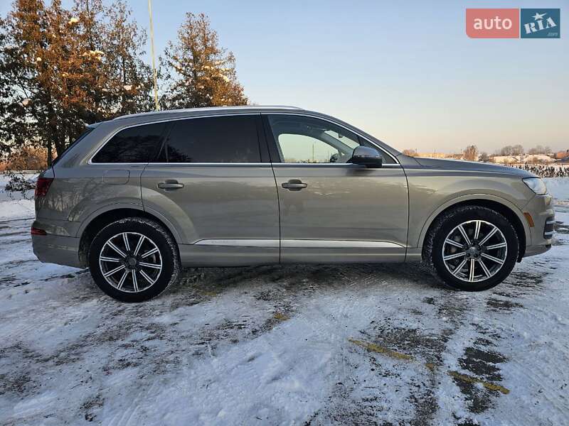 Внедорожник / Кроссовер Audi Q7 2016 в Ковеле