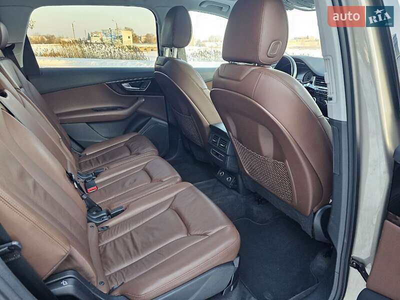 Внедорожник / Кроссовер Audi Q7 2016 в Ковеле