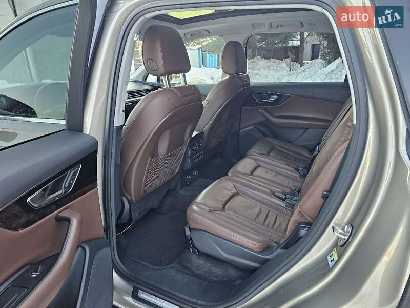 Внедорожник / Кроссовер Audi Q7 2016 в Ковеле