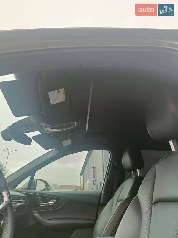 Внедорожник / Кроссовер Audi Q7 2017 в Дубно