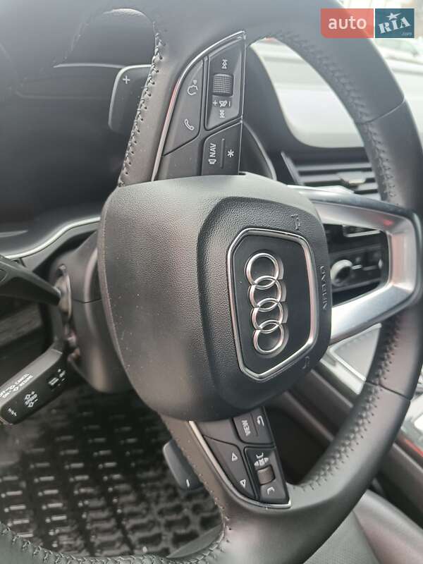 Внедорожник / Кроссовер Audi Q7 2017 в Дубно