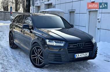 Позашляховик / Кросовер Audi Q7 2017 в Києві