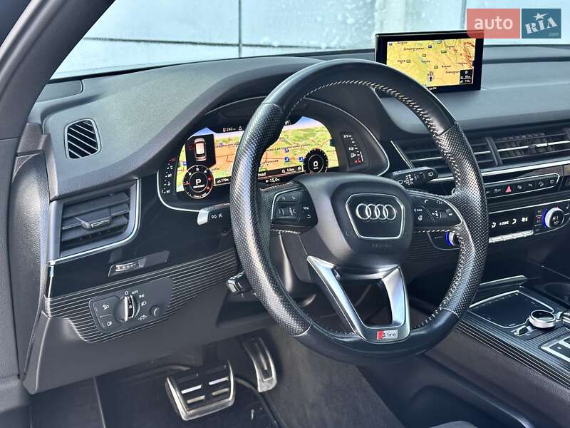 Внедорожник / Кроссовер Audi Q7 2017 в Киеве