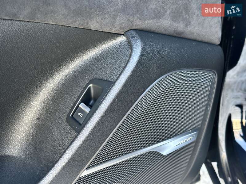 Внедорожник / Кроссовер Audi Q7 2017 в Киеве