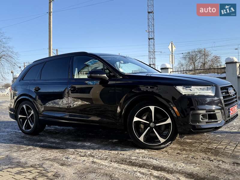 Позашляховик / Кросовер Audi Q7 2018 в Дрогобичі