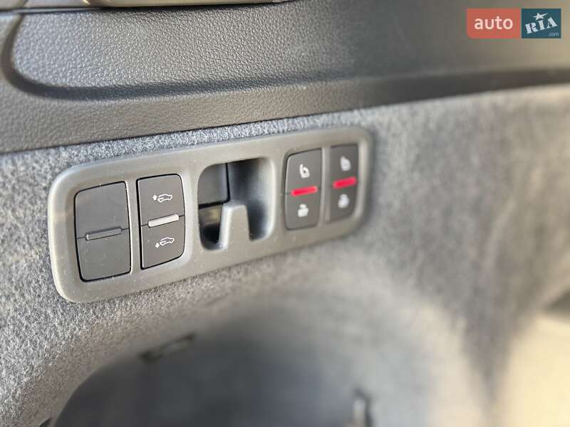 Позашляховик / Кросовер Audi Q7 2018 в Дрогобичі