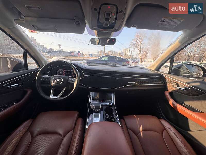Внедорожник / Кроссовер Audi Q7 2020 в Киеве