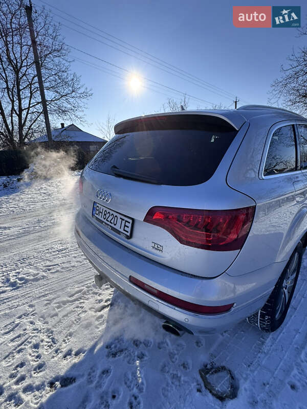 Внедорожник / Кроссовер Audi Q7 2015 в Подольске
