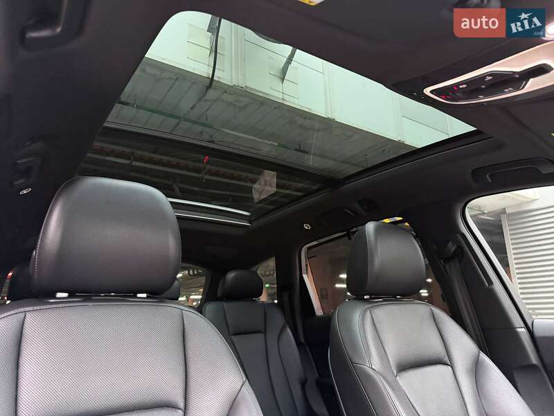 Внедорожник / Кроссовер Audi Q7 2016 в Киеве