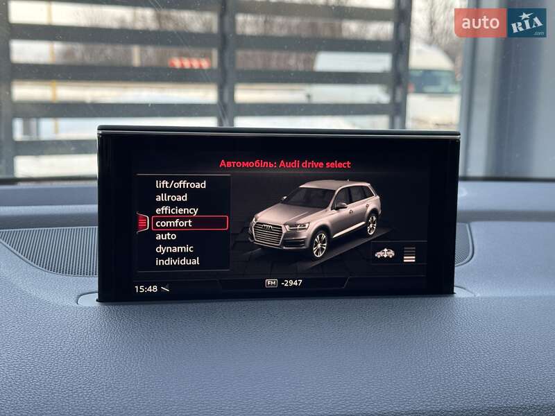 Внедорожник / Кроссовер Audi Q7 2017 в Ровно