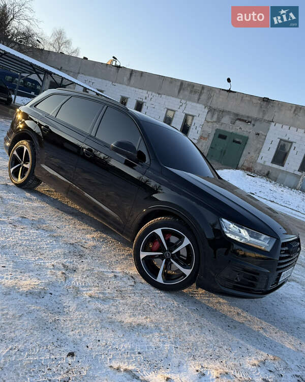 Внедорожник / Кроссовер Audi Q7 2019 в Сумах