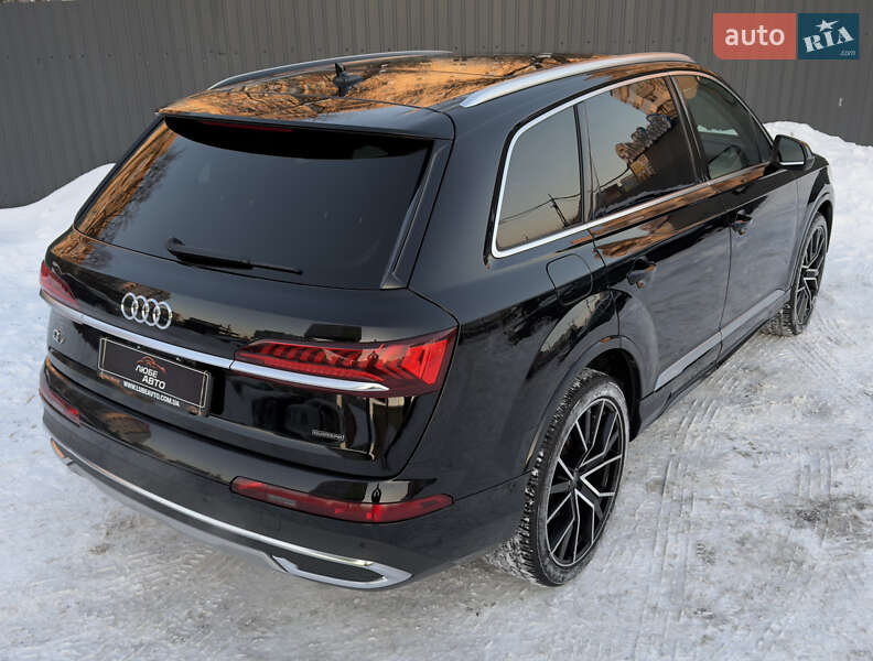 Позашляховик / Кросовер Audi Q7 2019 в Івано-Франківську