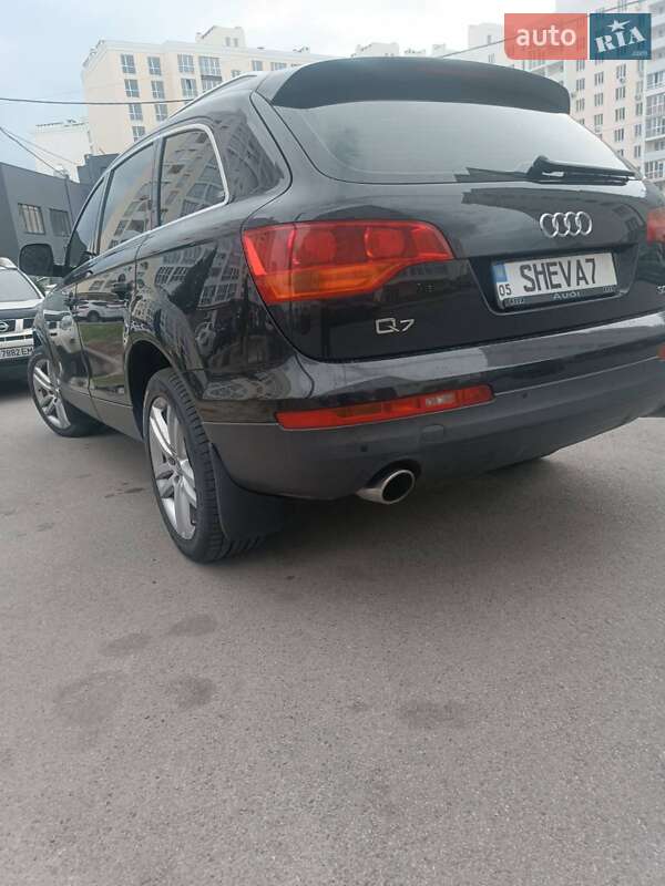 Внедорожник / Кроссовер Audi Q7 2007 в Чернигове