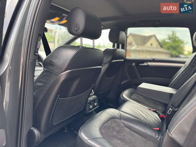 Позашляховик / Кросовер Audi Q7 2014 в Тячеві