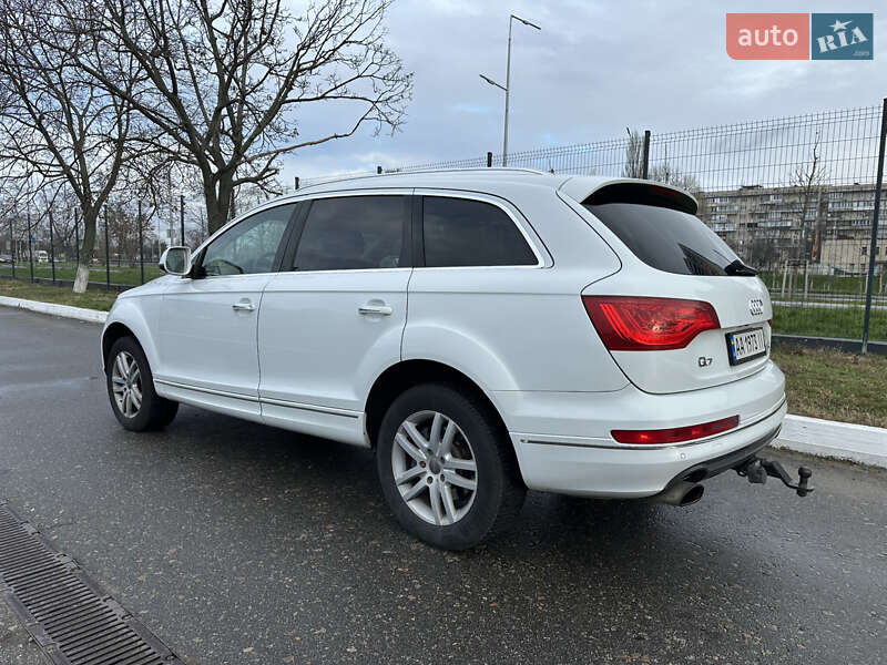 Внедорожник / Кроссовер Audi Q7 2014 в Киеве
