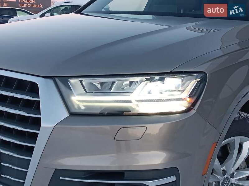 Внедорожник / Кроссовер Audi Q7 2017 в Львове