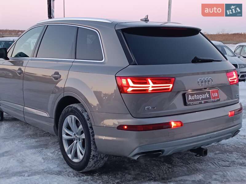 Внедорожник / Кроссовер Audi Q7 2017 в Львове