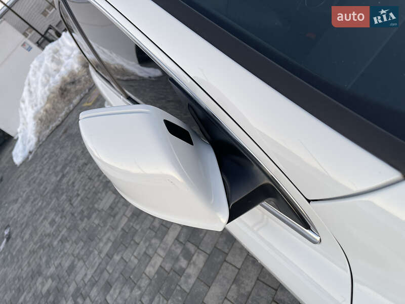 Внедорожник / Кроссовер Audi Q7 2012 в Мукачево