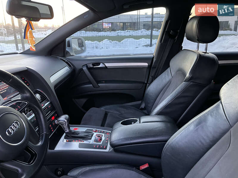 Внедорожник / Кроссовер Audi Q7 2012 в Мукачево
