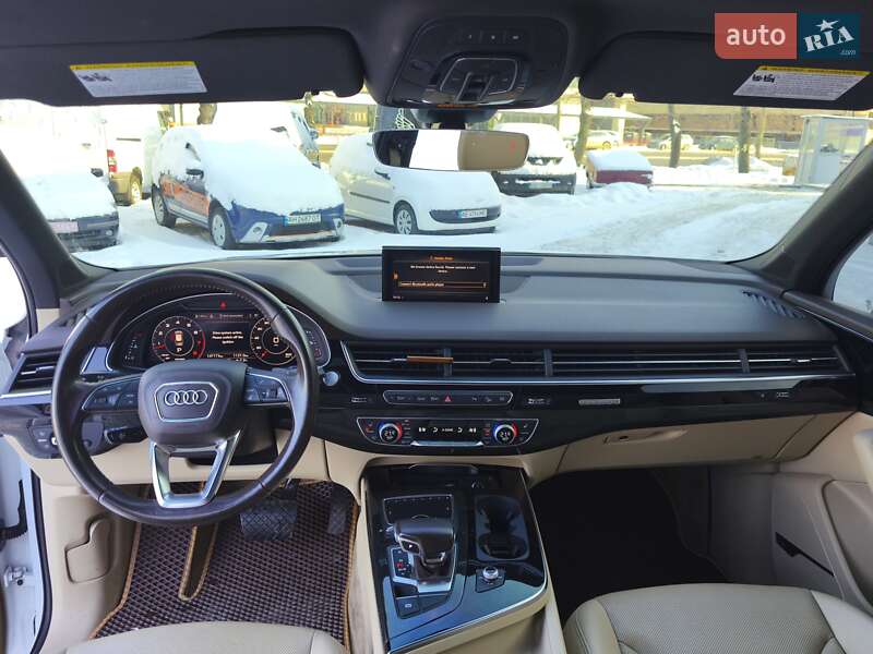 Позашляховик / Кросовер Audi Q7 2018 в Дніпрі