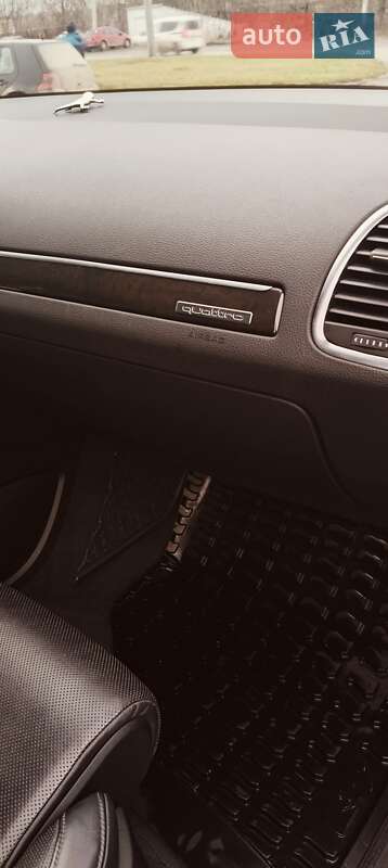 Внедорожник / Кроссовер Audi Q7 2015 в Новоднестровске