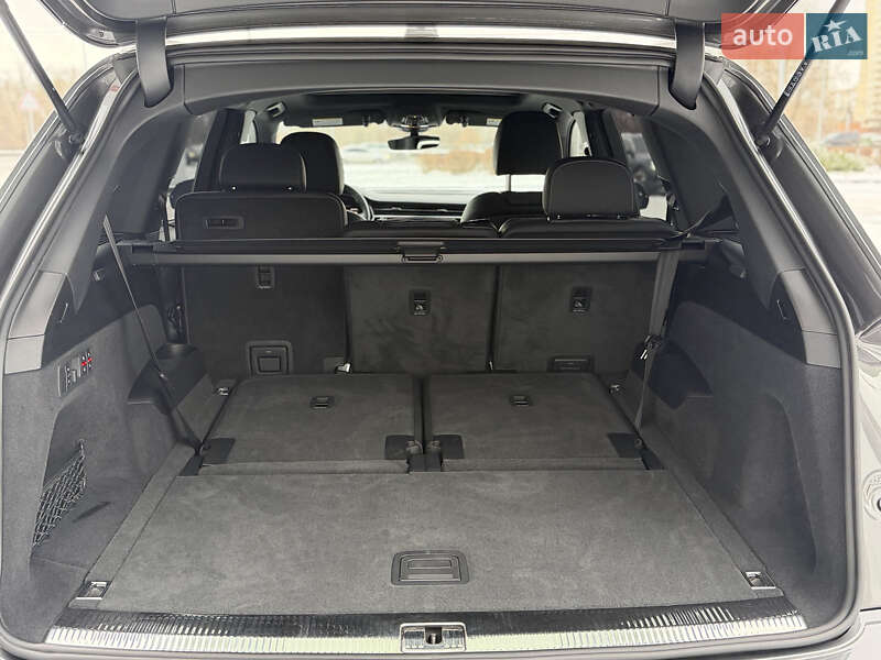 Позашляховик / Кросовер Audi Q7 2025 в Києві