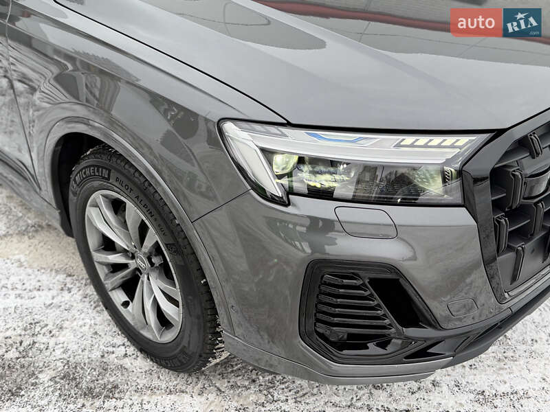Позашляховик / Кросовер Audi Q7 2025 в Києві