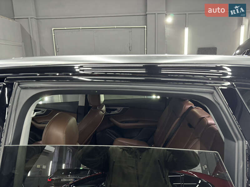 Внедорожник / Кроссовер Audi Q7 2017 в Ирпене