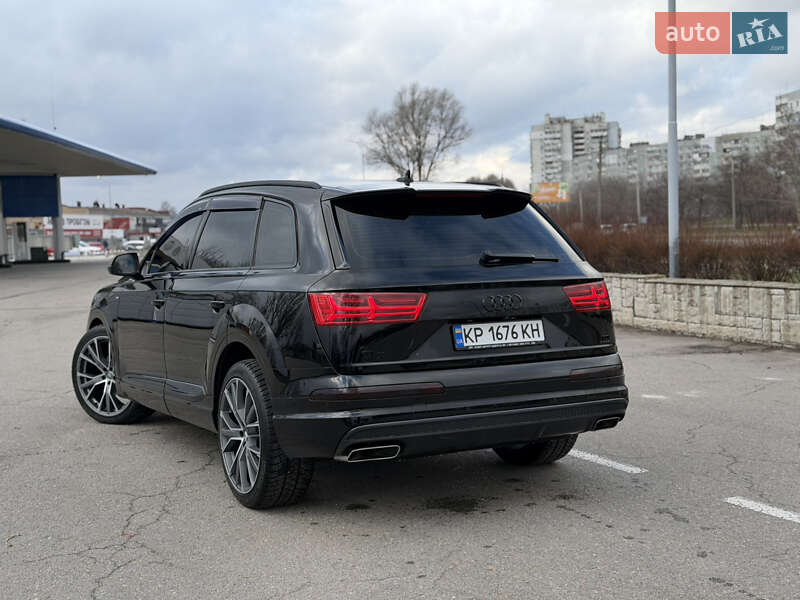 Внедорожник / Кроссовер Audi Q7 2016 в Запорожье