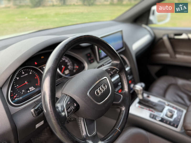 Позашляховик / Кросовер Audi Q7 2014 в Самборі