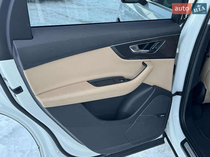 Внедорожник / Кроссовер Audi Q7 2019 в Львове фото 20 Внедорожник / Кроссовер Audi Q7 2019 в Львове