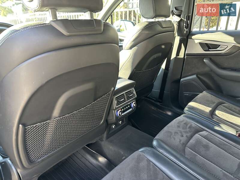 Внедорожник / Кроссовер Audi Q7 2017 в Львове фото 24 Внедорожник / Кроссовер Audi Q7 2017 в Львове