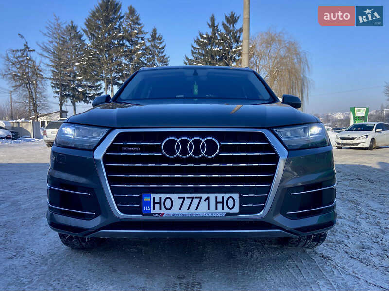 Внедорожник / Кроссовер Audi Q7 2017 в Тернополе