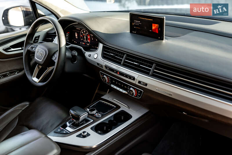 Внедорожник / Кроссовер Audi Q7 2016 в Житомире