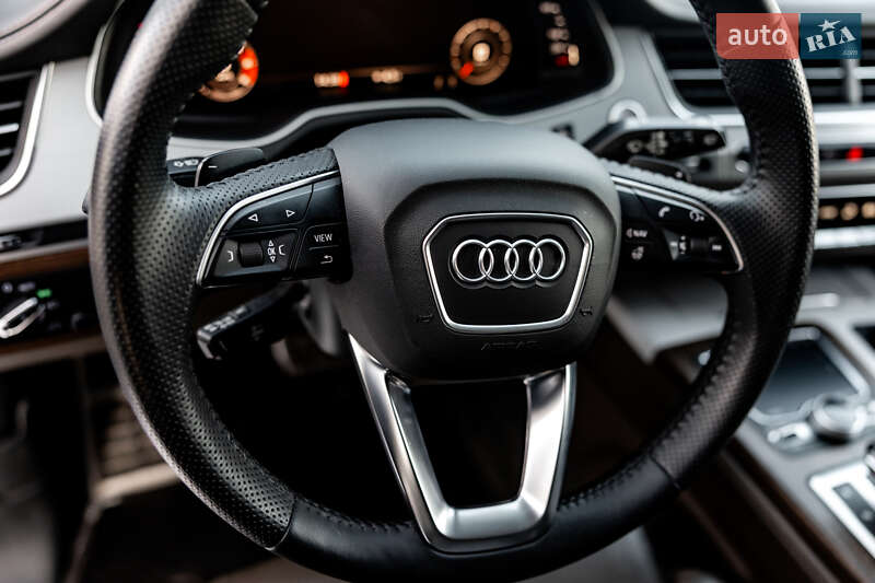 Внедорожник / Кроссовер Audi Q7 2016 в Житомире
