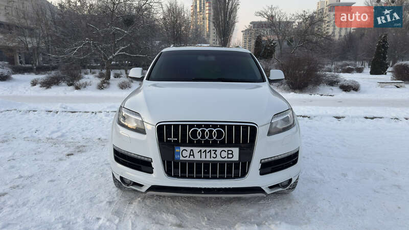 Внедорожник / Кроссовер Audi Q7 2015 в Киеве