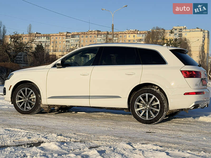 Внедорожник / Кроссовер Audi Q7 2017 в Каменском фото 12 Внедорожник / Кроссовер Audi Q7 2017 в Каменском