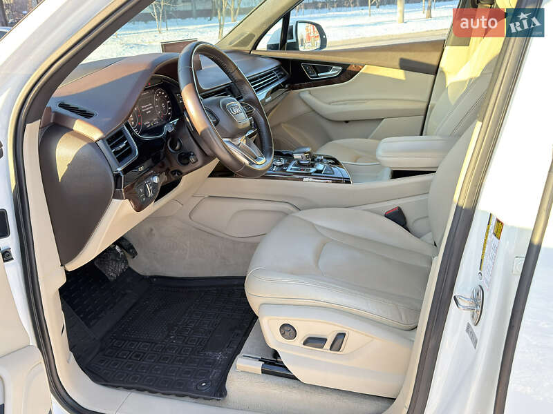 Внедорожник / Кроссовер Audi Q7 2017 в Каменском фото 19 Внедорожник / Кроссовер Audi Q7 2017 в Каменском