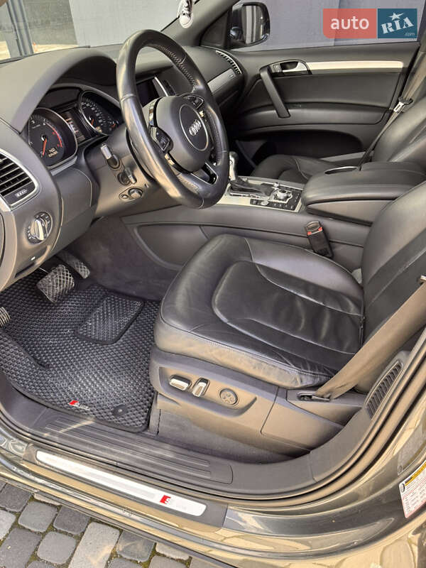 Внедорожник / Кроссовер Audi Q7 2013 в Черновцах