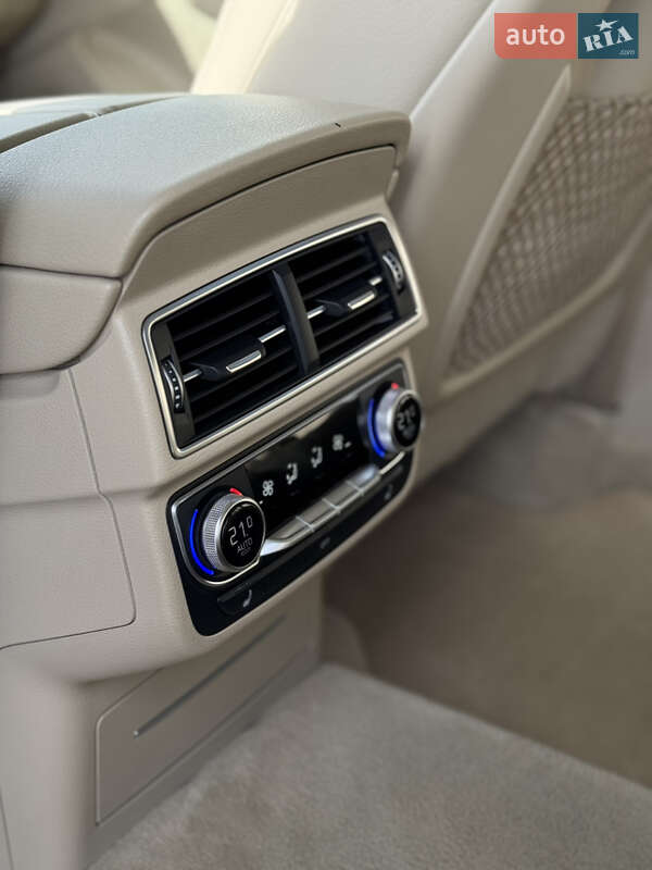 Внедорожник / Кроссовер Audi Q7 2016 в Киеве